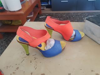 Zapatos de tacón talla 39