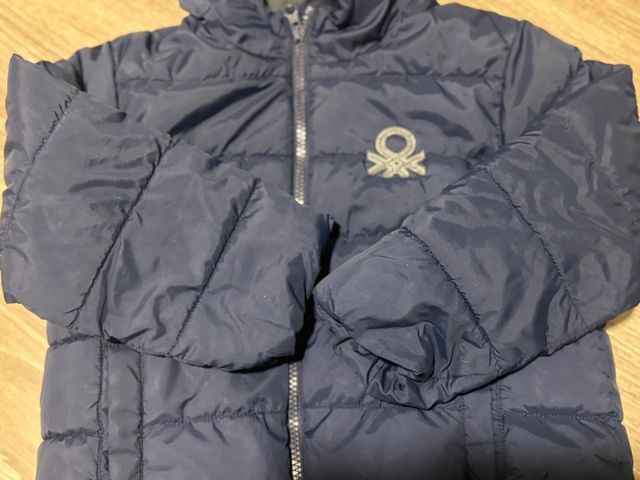 Abrigo Benetton azul niño
