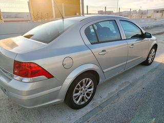 Opel Astra 2009