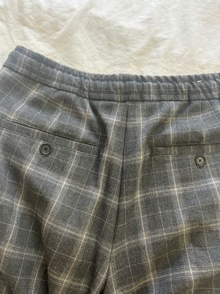 Pantalón de traje Zara cuadros gris