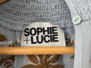 Blusa azul bordada SOPHIE &LUCIE