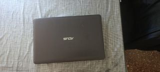 Portátil Asus 15 Negro/Dorado