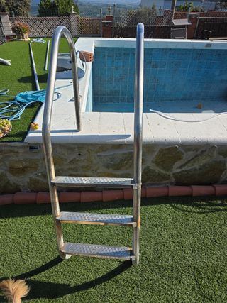 Escalera Piscina Metal