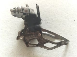 Desviador delantero XTR.