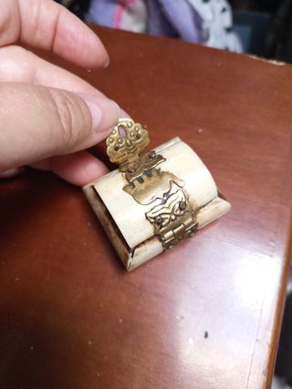 Scatolina portaoggetti con elefante