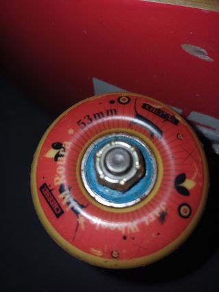 Tabla de skate roja