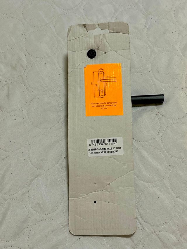 Manivela de puerta negra