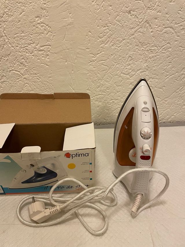 Ferro da stiro a vapore Optima