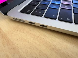 Macbook Air M2 Plata