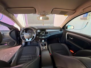 Renault Laguna 2013