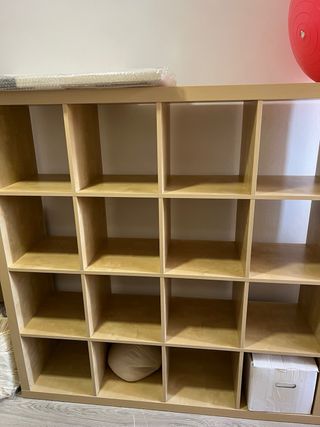 Estantería Ikea madera clara
