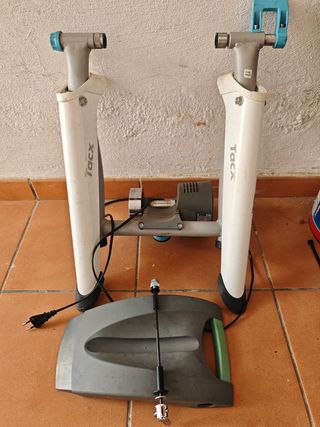 Rodillo Tacx Flow Smart 800W