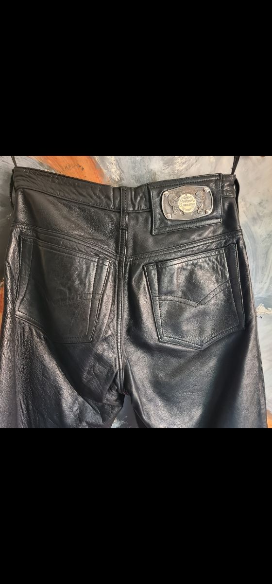 Pantalón Cuero Negro Talla S