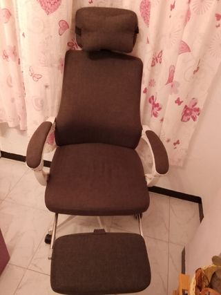 Silla de escritorio ergonómica marrón