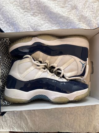Zapatillas Jordan Azul y Blanco