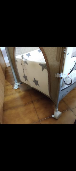 Cuna de viaje o fija