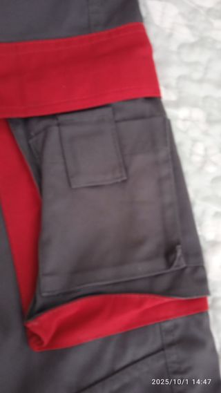 Pantalón de trabajo gris y rojo Talla 46