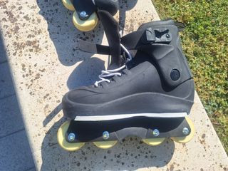 Patines en línea agresivos negros