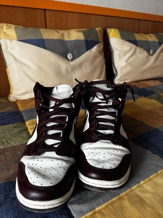 Nike Dunk High Marrones y Blancas