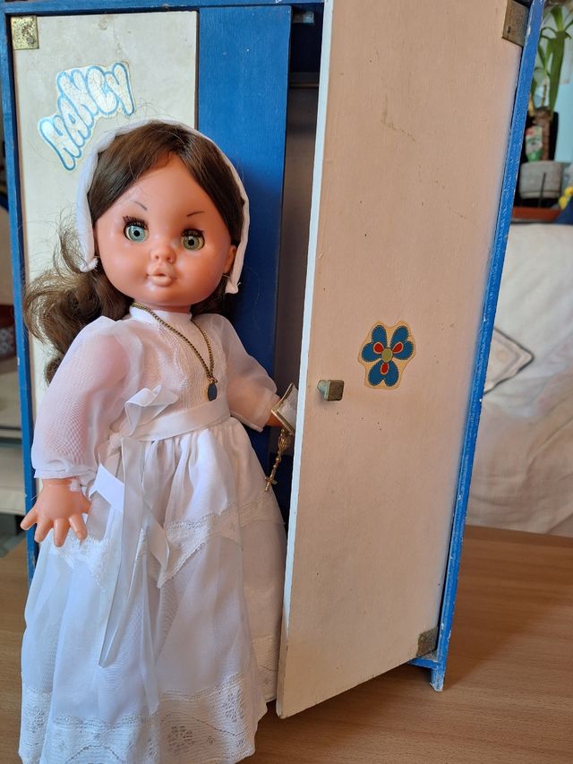 Muñeca Vintage de Comunión Vestida de Blanco