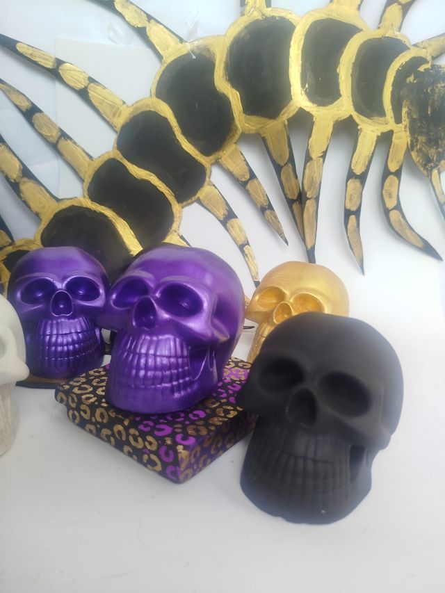 Calavera Decorativa Morada