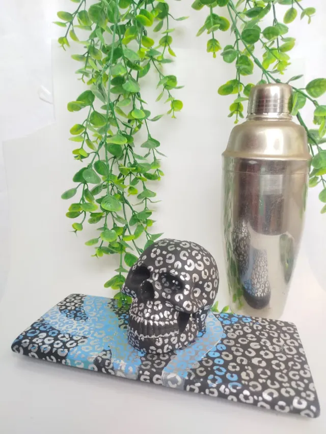 Calavera Decorativa Morada