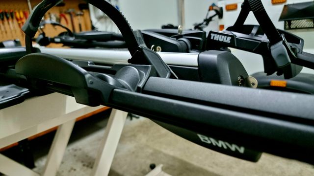 Baca BMW X4 (F26) + 2 Portabicicletas Thule