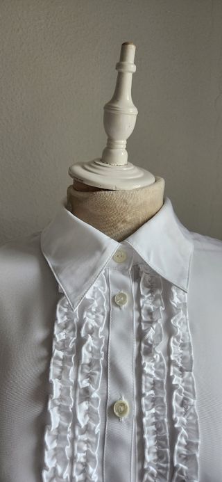 Blusa Vintage Blanca con Volantes