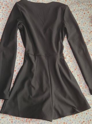 Mono falda-pantalón con botones negro 