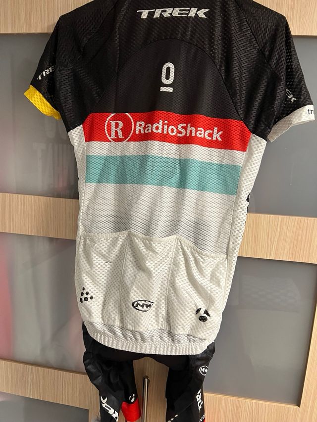 Maillot y culote Verano Leopard Trek