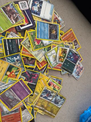Lote de cartas Pokémon