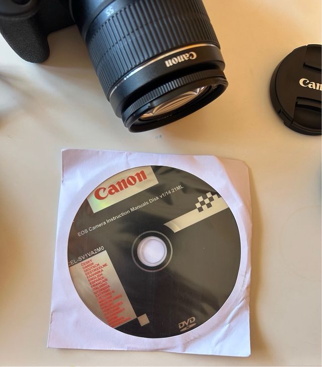 Cámara Canon EOS 1200D + Objetivo 18-55mm