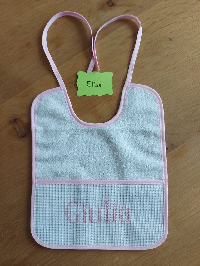 Bavaglino neonata personalizzato nome GIULIA
