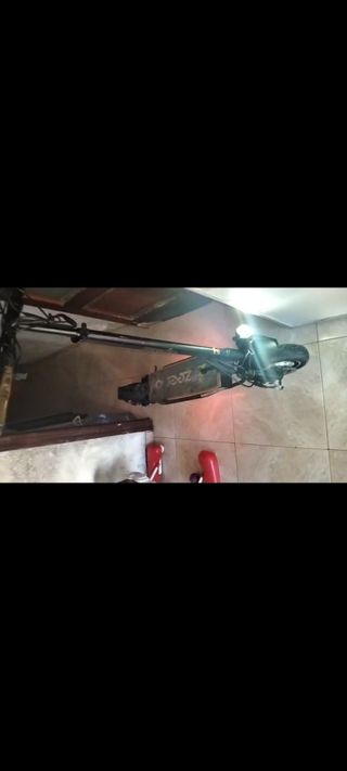 Patinete eléctrico Zee.