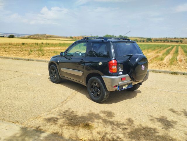 Toyota RAV4 2004