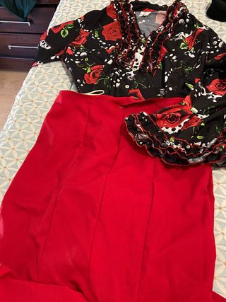 Conjunto Falda y Camisa Flamenca