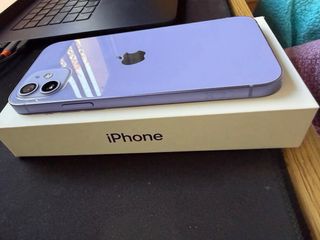 iPhone 12 Morado 128GB