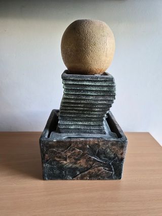 Fontana zen con 4 luci