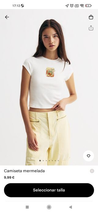Camisetas de la s 
Con etiquetas 
10€ las dos
