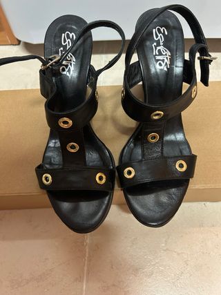 Sandalias piel negras