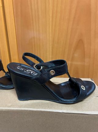 Sandalias piel negras