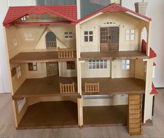Casa Sylvanian Families Grande con luz 3