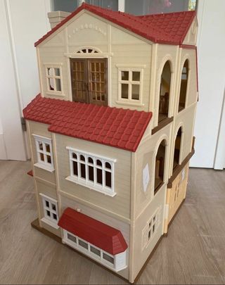 Casa Sylvanian Families Grande con luz 3