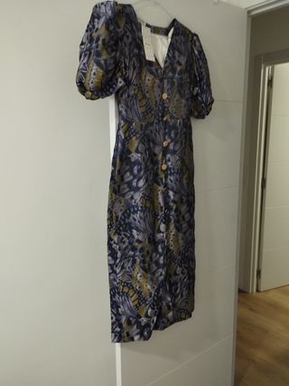 Vestido de fiesta estampado mariposas