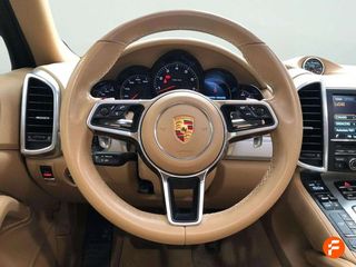 Porsche Cayenne -