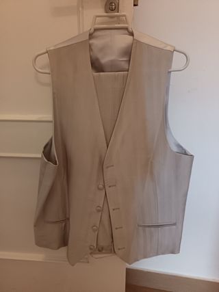 Traje de hombre beige