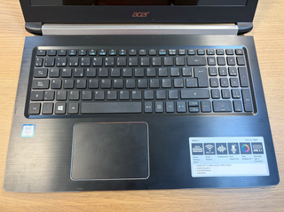 Portátil Intel Core 8GB RAM 256GB SSD