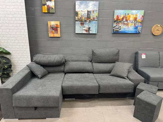 Sofá con arcón y reposacabezas reclinable y 2 puff