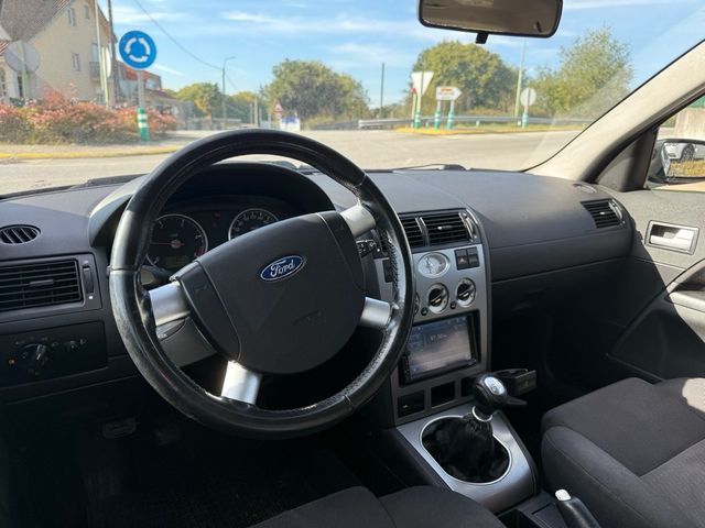 Ford Mondeo Familiar TDCI 