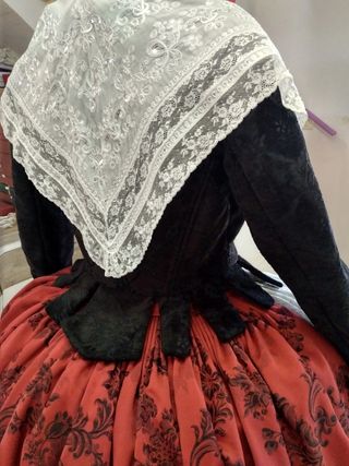 Traje Fallera y Aderezo a Estrenar